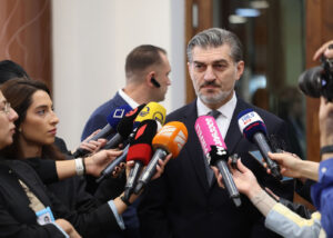 Президент Грузии назвал события 4 октября «срежиссированными иностранными спецслужбами» и сказал, что не покидал резиденцию на Орбелиани