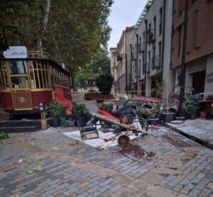 Фото последствий акции протеста 4 октября опубликовала мэрия Тбилиси