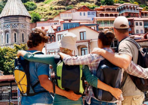 «Не думаю, что иностранец сможет быть гидом получше, чем гражданин Грузии». Глава Минтруда объяснил, почему иностранцам запрещают работу в некоторых сферах